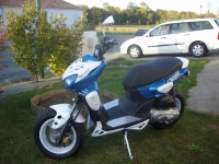 MBK Stunt Naked East Side (perso-10017-08_11_26_18_09_15)