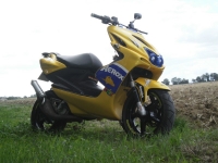 Yamaha Aerox R Réplica Rossi (perso-13655-10_08_22_18_43_28)