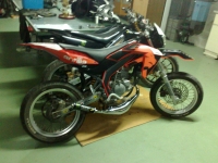 Aprilia SX 50 Réplica SXV SM (perso-14761-09_10_28_03_18_03)