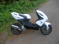 MBK Nitro White'n Purple (perso-15418-09_12_30_21_16_46)