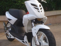 MBK Stunt Fatal Weapon White BCD (perso-17239-10_07_11_22_35_05)