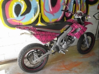 Derbi Senda SM DRD Racing Pink Flowers (perso-7009-08_06_25_18_32_22)