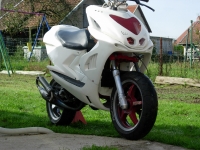 Yamaha Aerox R White Warrior (perso-9337-08_10_18_12_38_59)