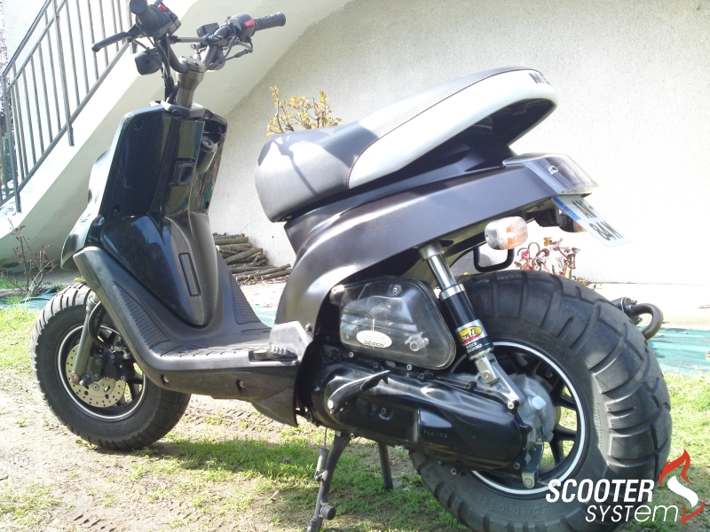 MBK Booster Naked - Vente de scooters neufs et occasion 